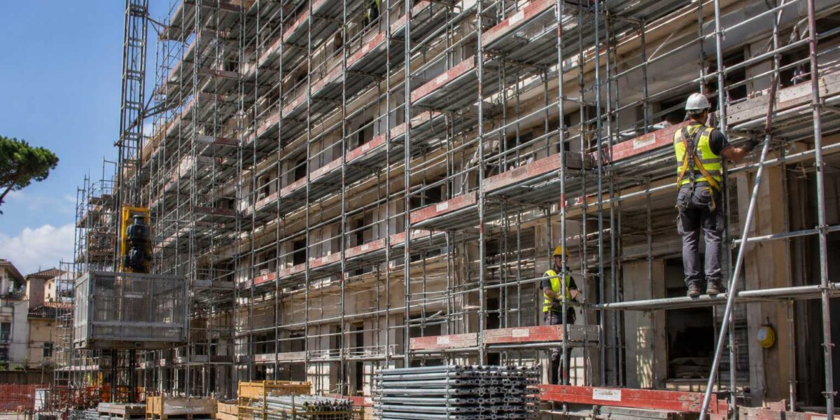 Noleggio ponteggi nel Lazio: guida completa per imprese, artigiani e cantieri