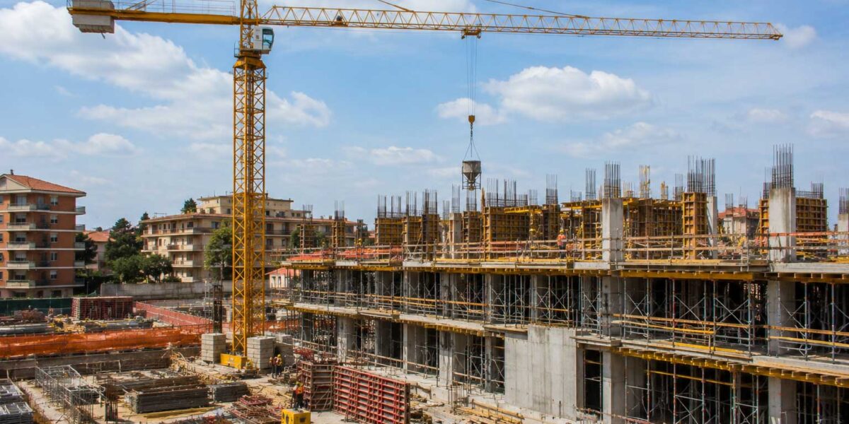 Noleggio gru: la guida completa per imprese e cantieri edili